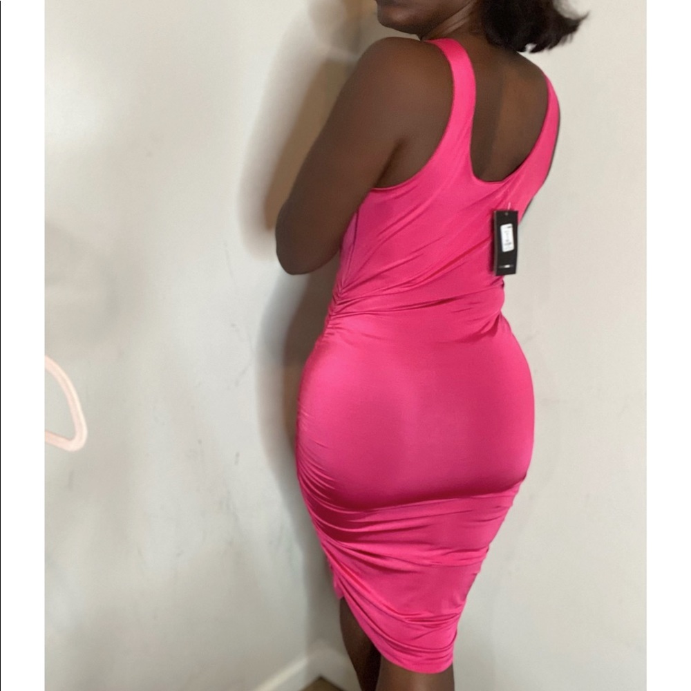 PINK RUCHED DRESS - Picture 7 of 7
